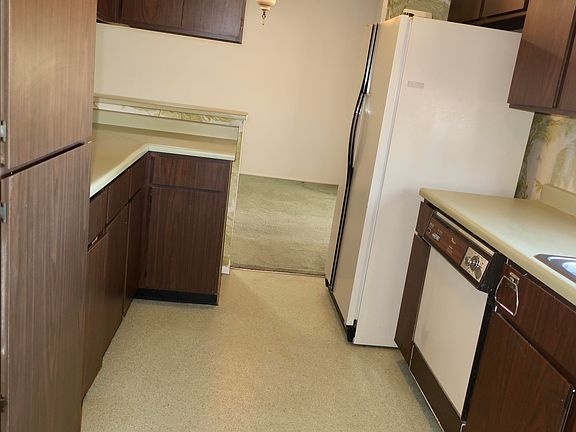 5th image of 8870 E Fairway Blvd