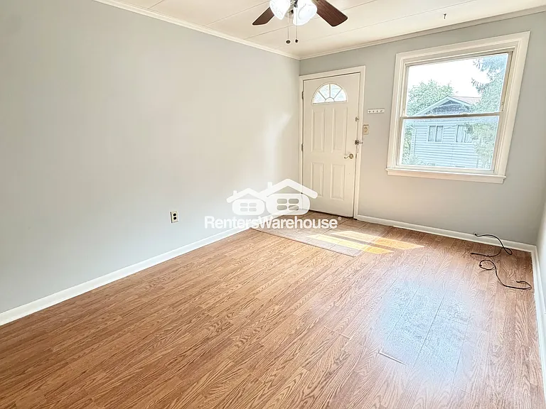 551 1st Ave #3 — Photo 6
