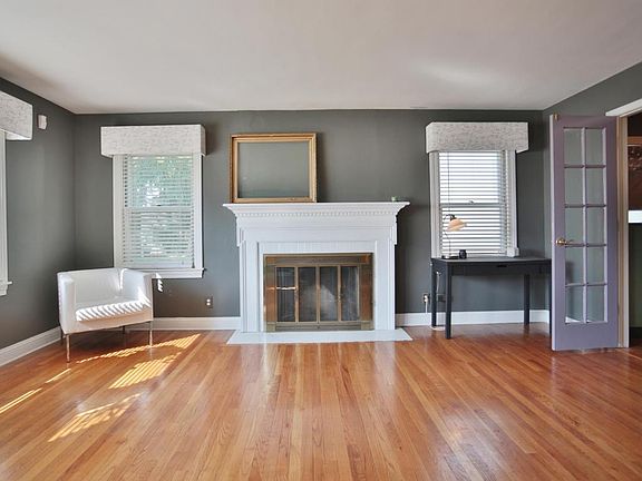 3rd image of 2031 Bashford Manor Ln