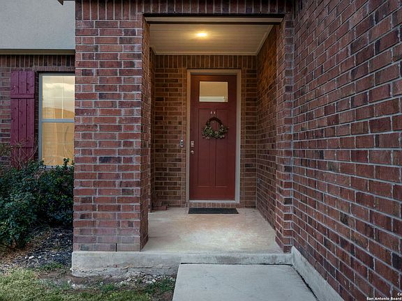 4th image of 13822 Chester Knoll