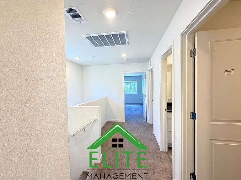 5296 Molino Cir — Photo 13
