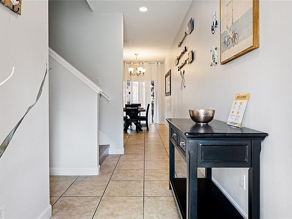 2nd image of 8959 COCO PALM ROAD