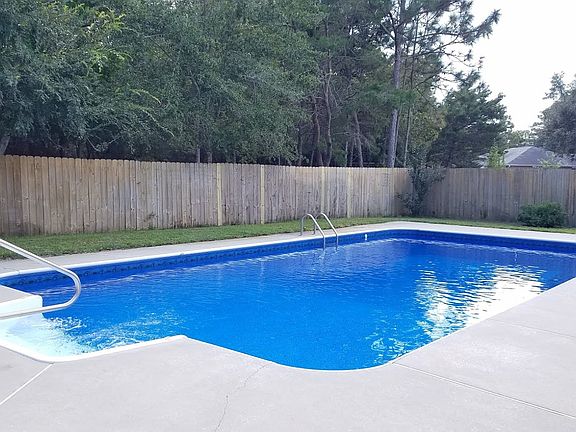Pool and Fenced Yard