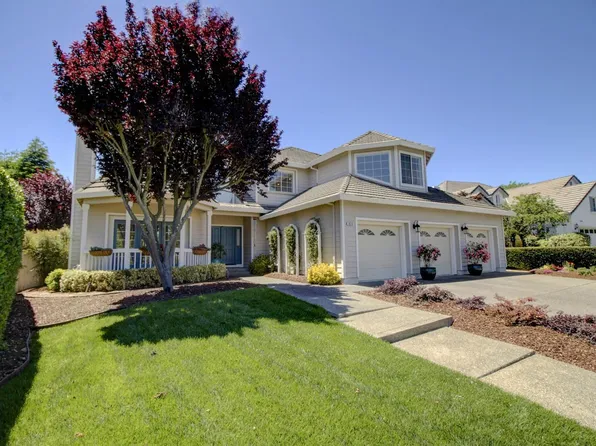 1829 Castle Dr, Petaluma, CA 94954