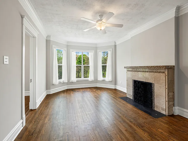 434 N Pine Ave #2 — Photo 5