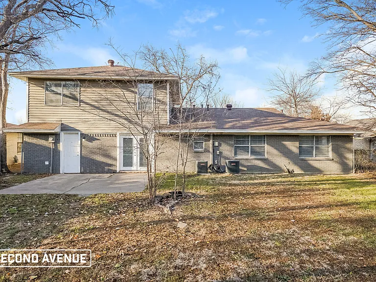 7608 Deaver Dr — Photo 14