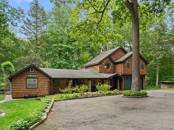 3rd image of 25 Cabin Ridge Road