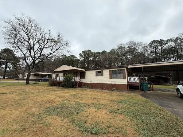 129 Bishop Rd, Smiths Station, AL 36877