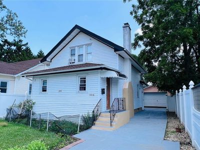 206 Wallace Street, Freeport, NY, 11520