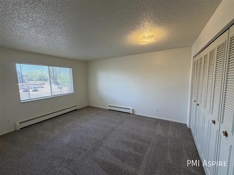 1329 Vivian St #202 — Photo 7