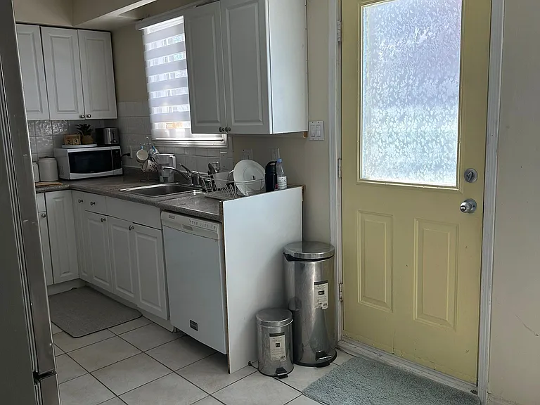 86 Earnscliffe Cir — Photo 6