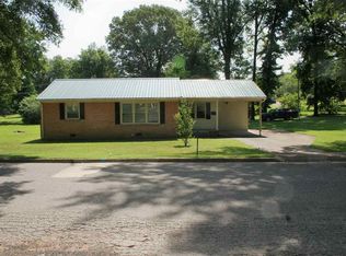 2108 Starlight Dr, Dyersburg, TN 38024