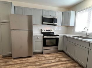 8040 Peck Ave, Anchorage, AK 99504