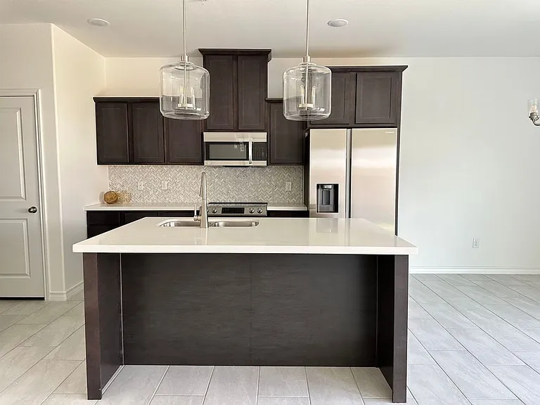 9909 Bijan Dr — Photo 3