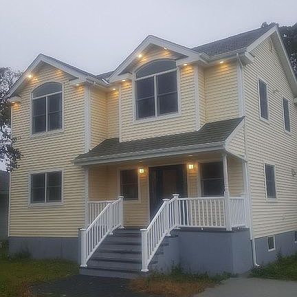 2nd image of 20 Manor Dr