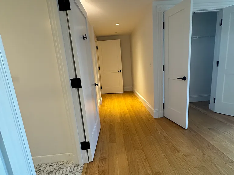 87 Gardner St — Photo 13