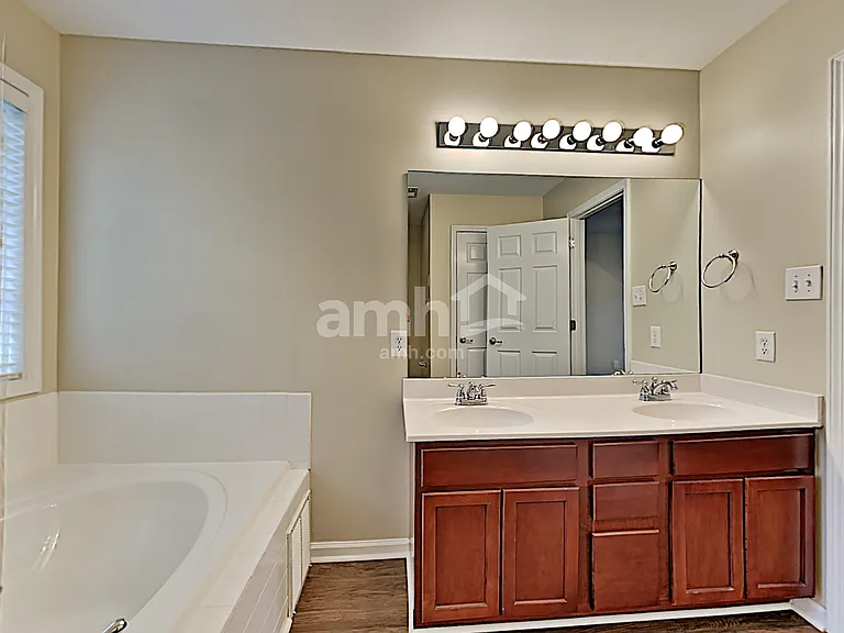 3132 Champions Trail Ln — Photo 12