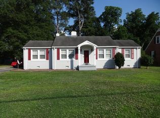 607 W Roseboro St, Roseboro, NC 28382