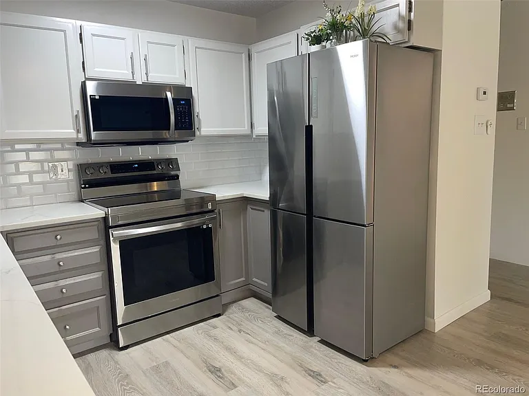 3124 S Wheeling Way #207 — Photo 3