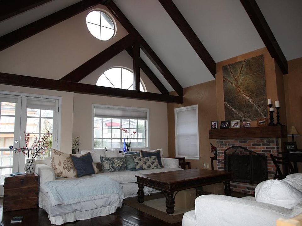 Vaulted Ceilings in Great Room