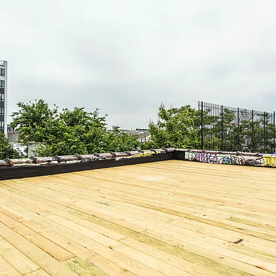 Rented by Nooklyn NYC LLC | media 95