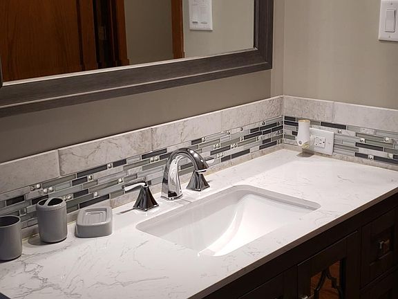 2nd image of 5260 W 87th St APT 1