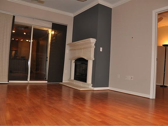 2nd image of 12945 Centre Park Cir