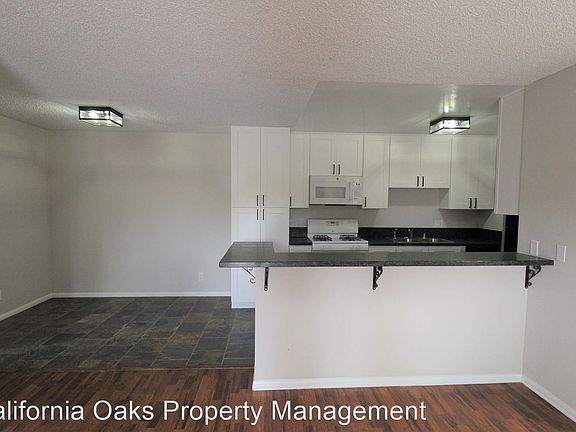 2nd image of 265 Channel Islands Blvd