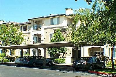 Building Photo 4