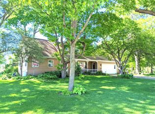 428 Homewood Dr, BRILLION, WI 54110