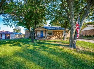 315 W Walnut St, Howe, TX 75459