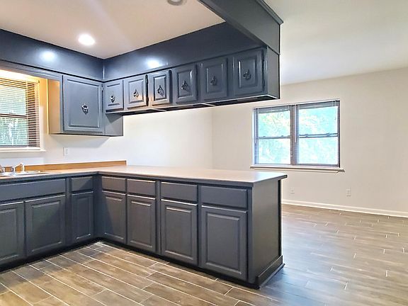 5th image of 13013 Hanover Dr