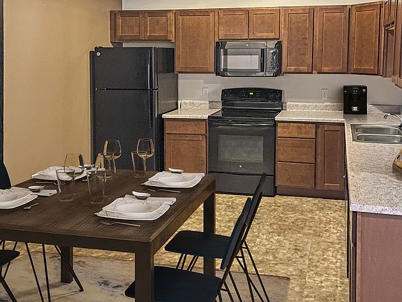 5th image of 211 1st Ave SE #35048