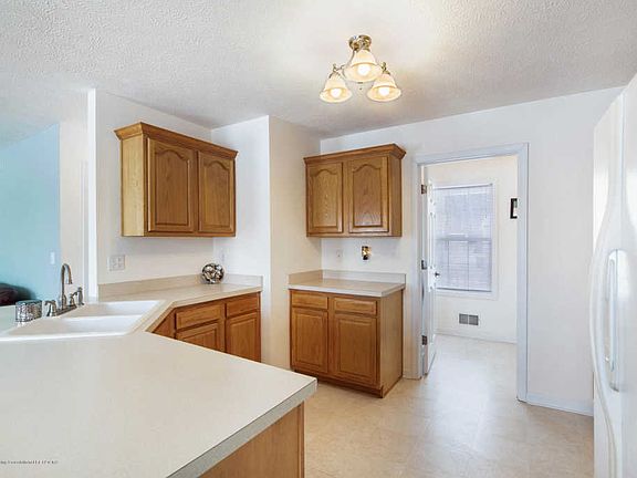 3rd image of 3624 Fernwood Ln
