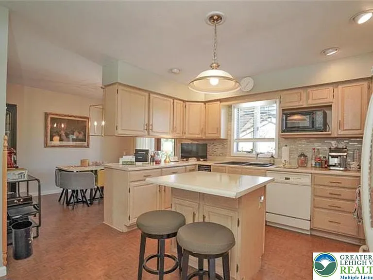 1319 Shady Ln — Photo 27