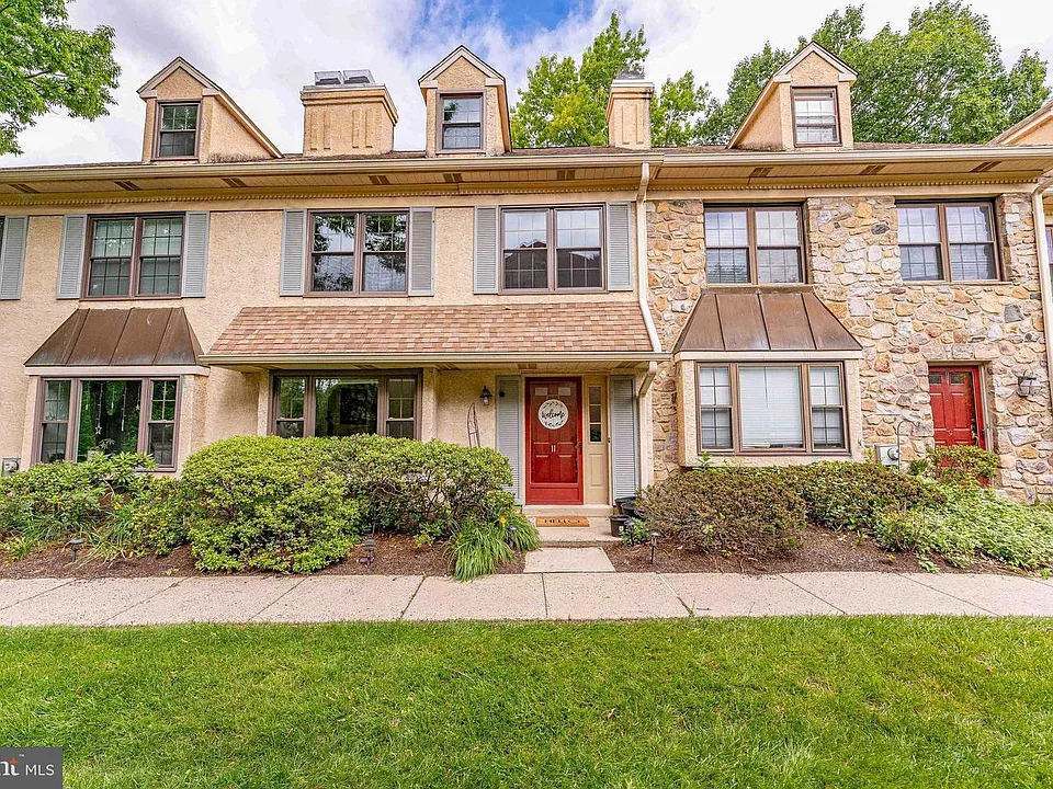 11 Chateau Cir