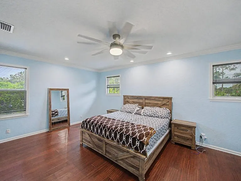 4868 Canal Dr — Photo 11