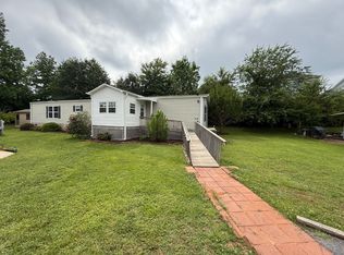 270 Pebble Springs Dr, Taylors, SC 29687