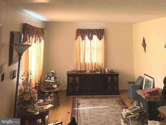 5th image of 9904 Lanham Severn Rd