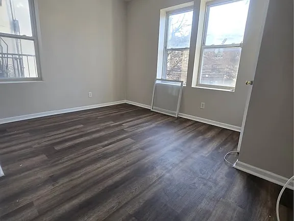 279 Goldsmith Ave #BB — photo 3 of 5
