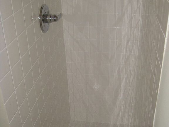 4th image of 22 S Allen Ave Unit 2