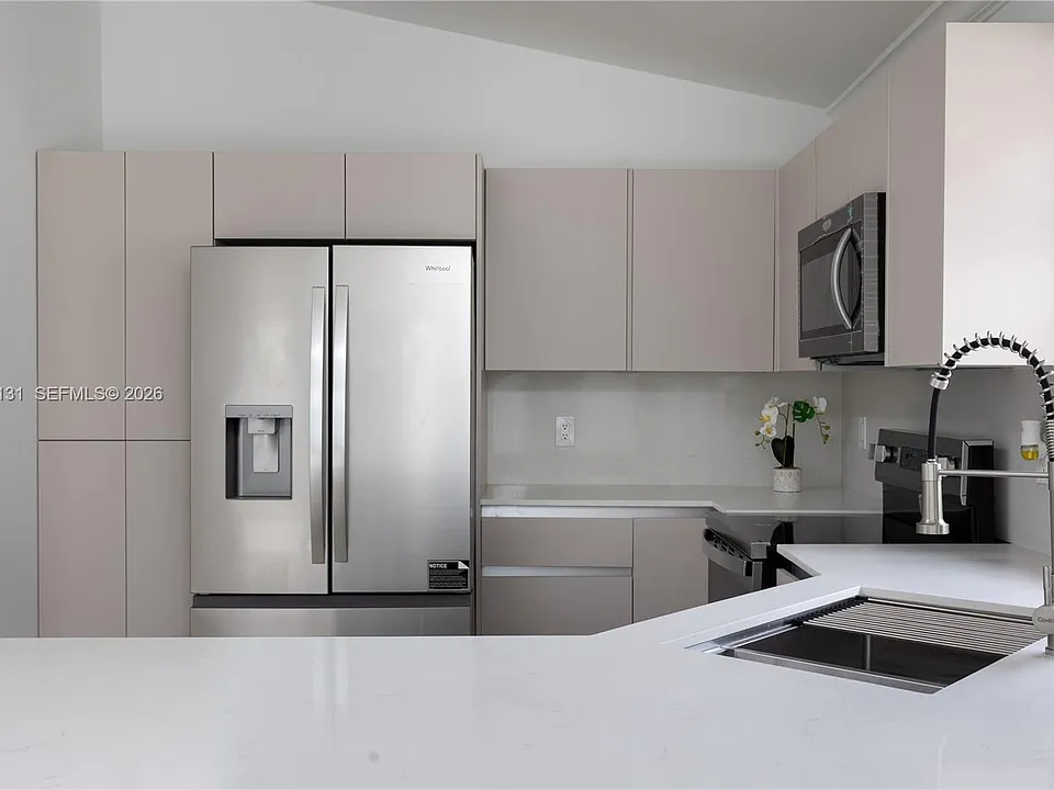 46 Gables Blvd #0