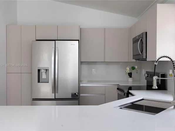 46 Gables Blvd #0, Fort Lauderdale, FL 33326