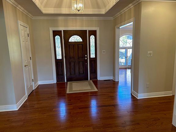 5th image of 1052 Andover Forest Dr