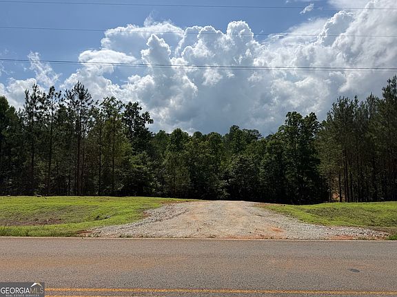 4th image of / Bevis Rd