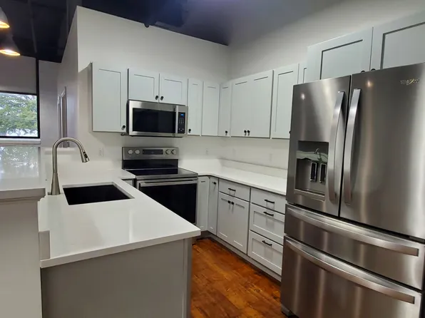 703 S Elmer Ave #R1-4, Sayre, PA 18840