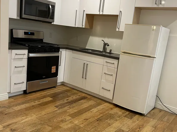 Rosewood Homes, 4846 Rosewood Ave, Los Angeles, CA 90004