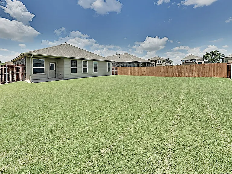 2516 Caden Ct — Photo 19