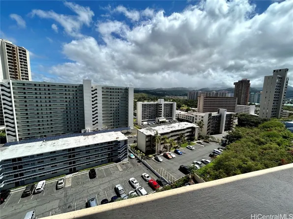 801 Ala Nioi Pl APT 1104, Honolulu, HI 96818