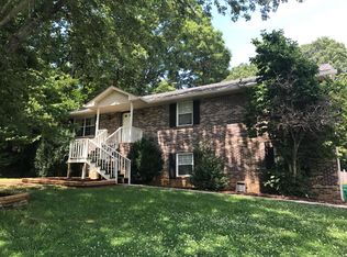 1224 Court Field Rd, Knoxville, TN 37922